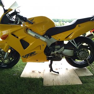 VFR800FI
