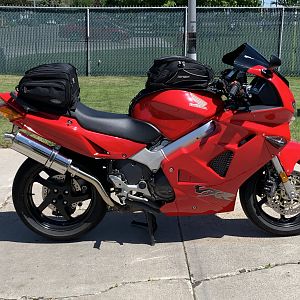 VFR800