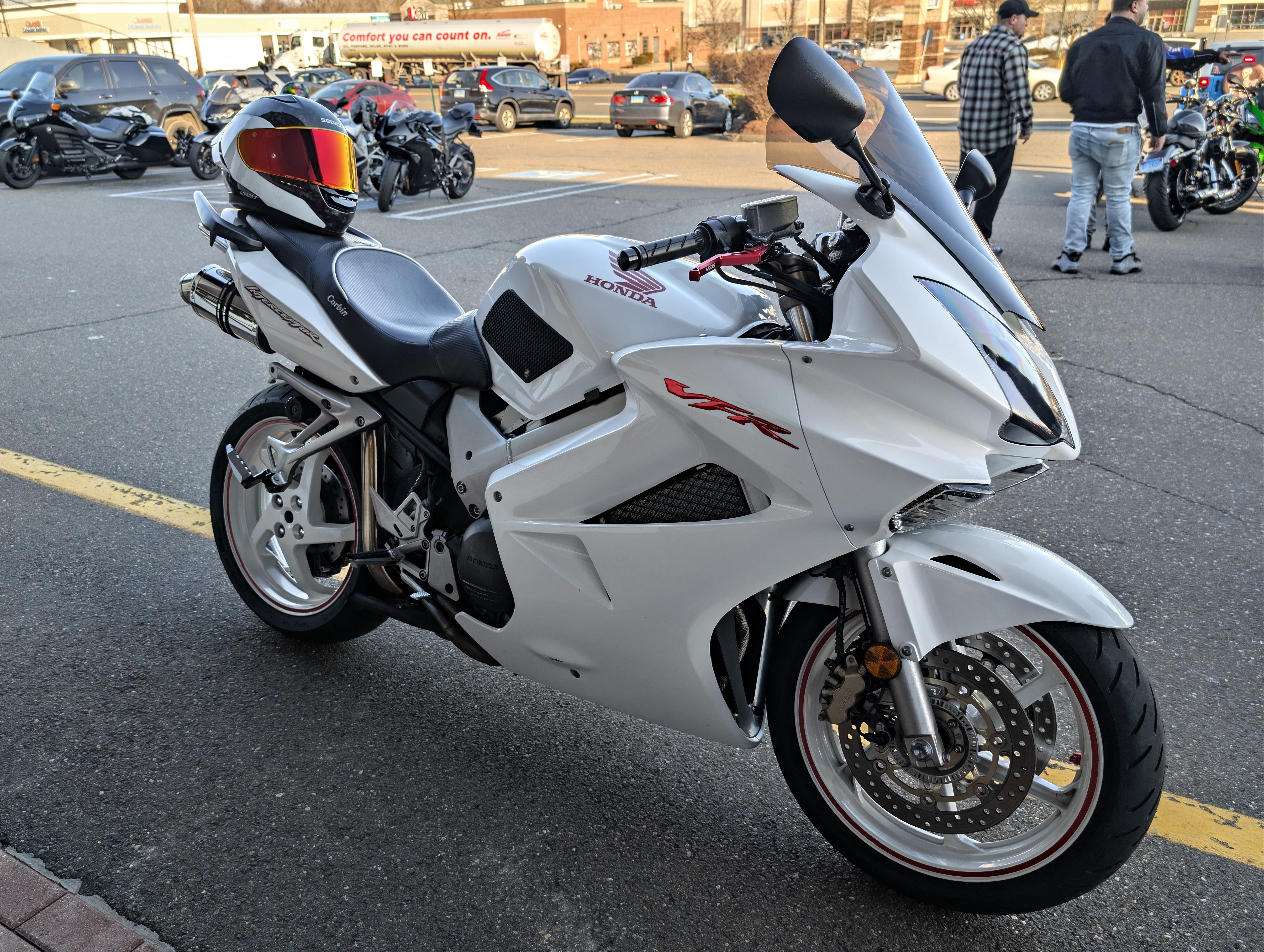 White on White 6th Gen